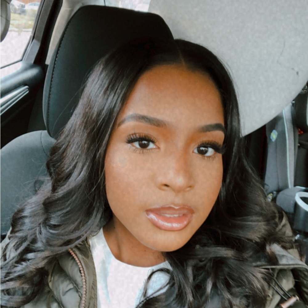 Meet your Posher, Mariah